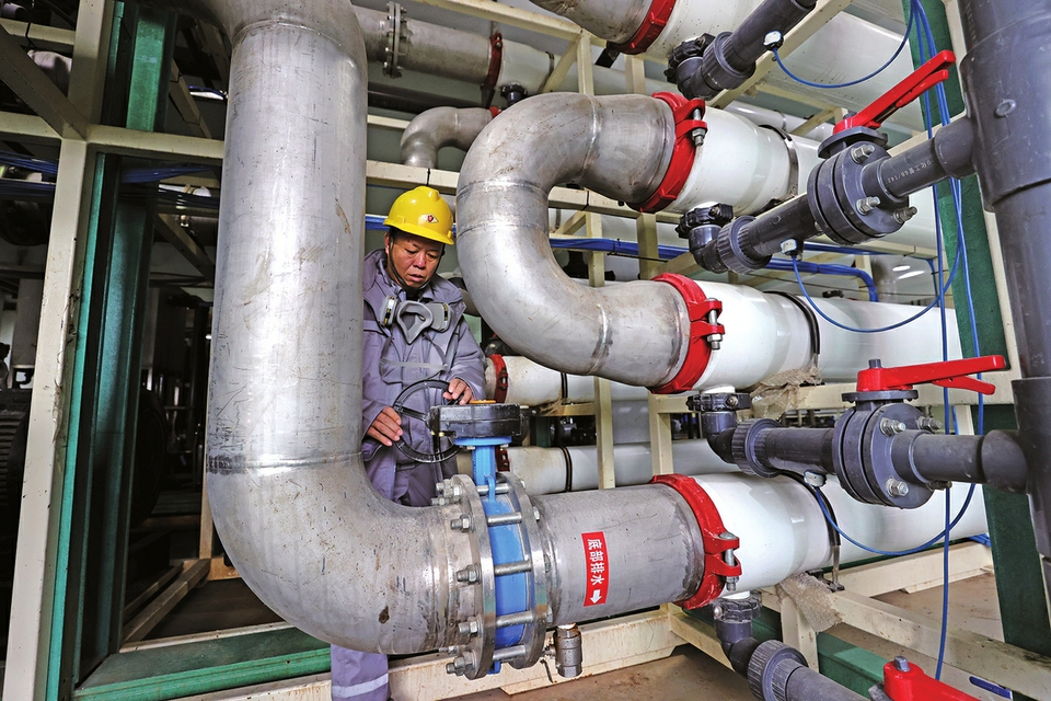 長(cháng)清馬山垃圾焚燒發(fā)電項目日焚燒約1500噸，年發(fā)電2億度，可滿(mǎn)足近6萬(wàn)戶(hù)家庭一年的用電 垃圾焚燒 發(fā)電生金